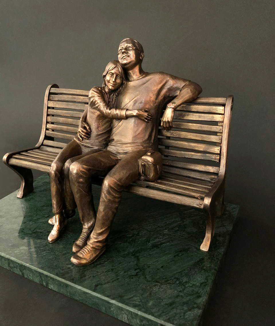 Portrait bronze figurines based on photos Date